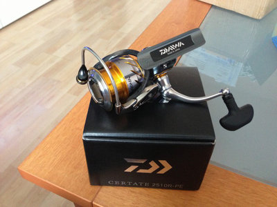 DAIWA 2013 Certate 2510R-PE.jpg