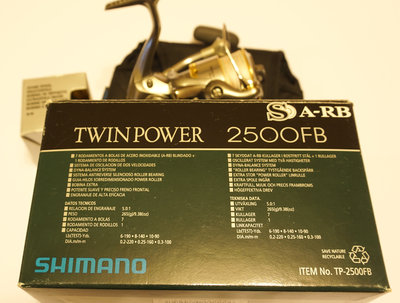 shimano_twinpower_2500FB_2.jpg