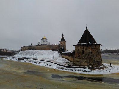 Псковский кремль. Плоская башня.